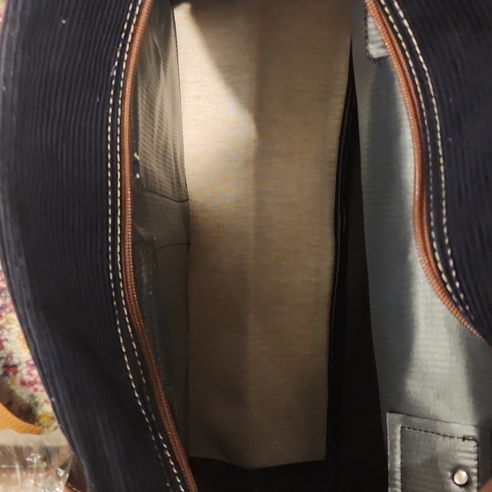 Nautica Travel Bag - Picture 3 of 8